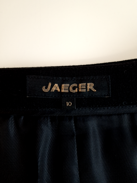 Jaeger Nederdel (O909)